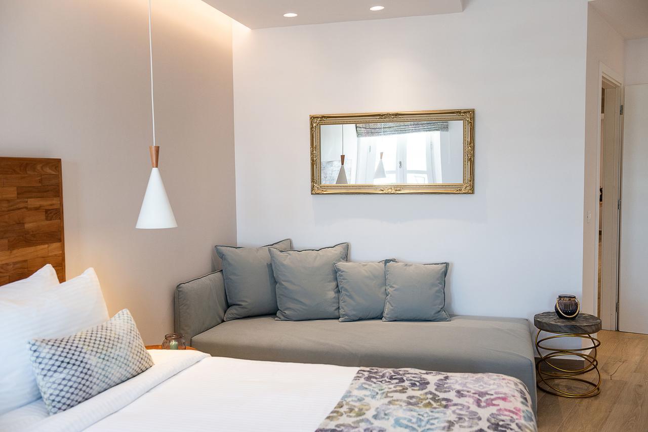 Avra Apartments Venetian Harbour Chania  Exterior photo